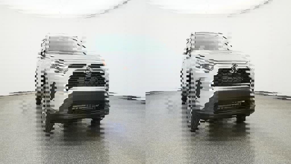 New 2025 Toyota RAV4 XLE image 30