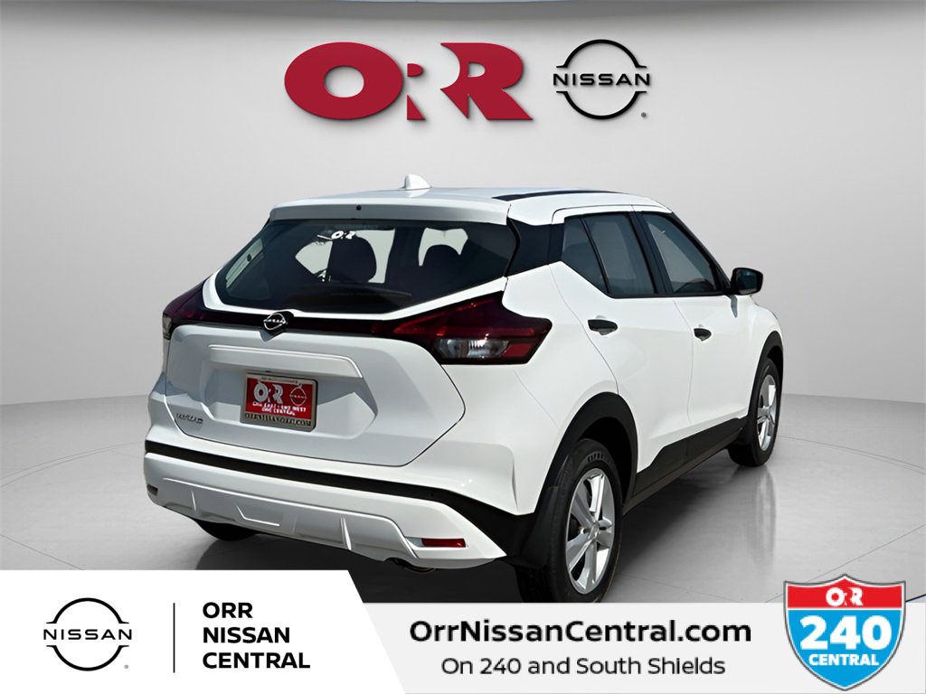 New 2025 Nissan Kicks Play S image 5