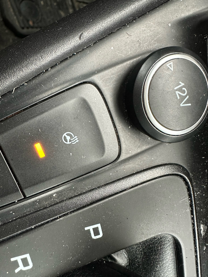 Used 2016 Ford Focus SE w/ SE Cold Weather Package image 27