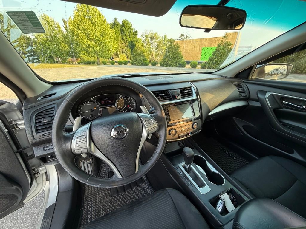 Used 2016 Nissan Altima 2.5 SR FWD image 19