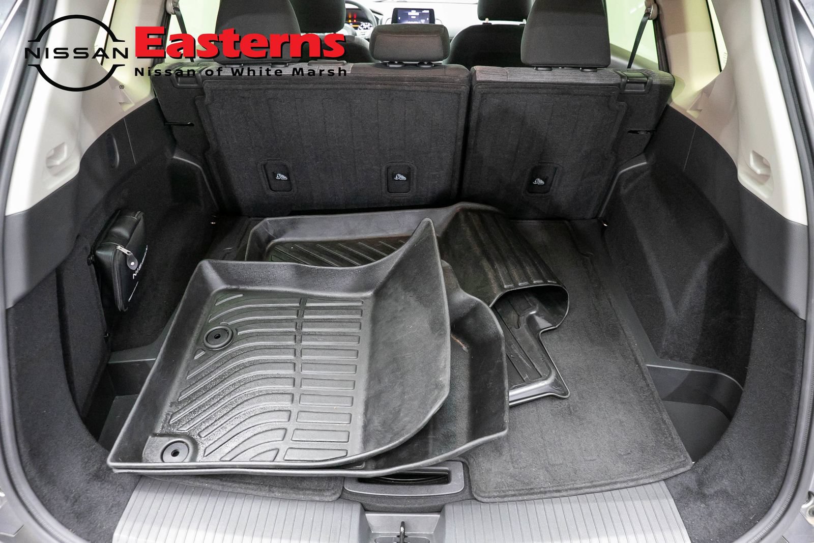 Used 2023 Nissan Rogue SV AWD/4WD image 9