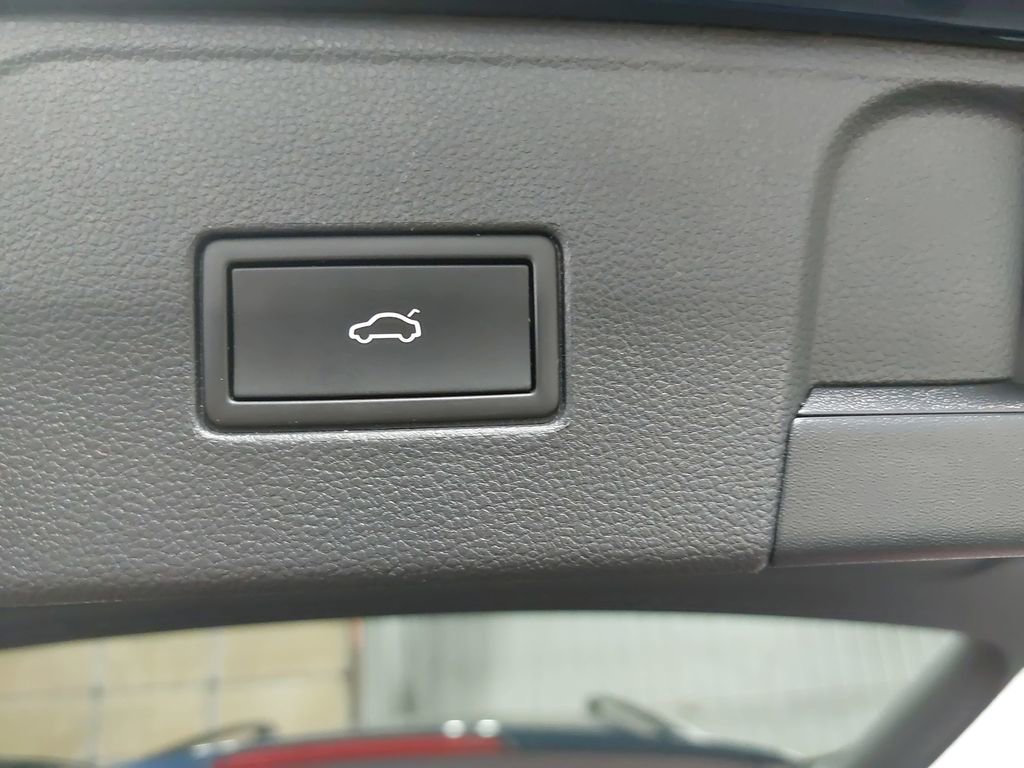 Used 2022 Volkswagen Atlas SE image 14