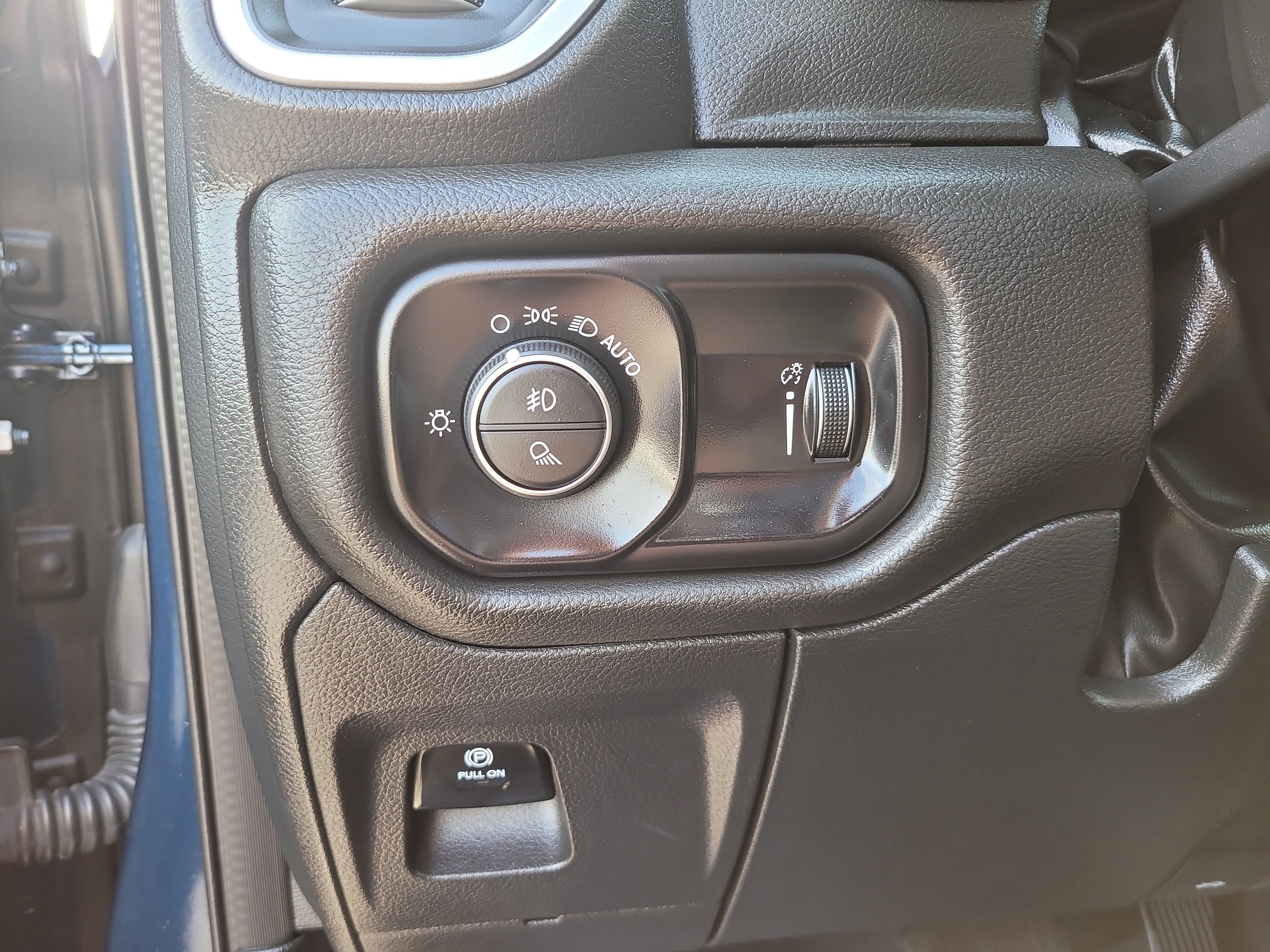 Used 2022 RAM 1500 Big Horn image 30