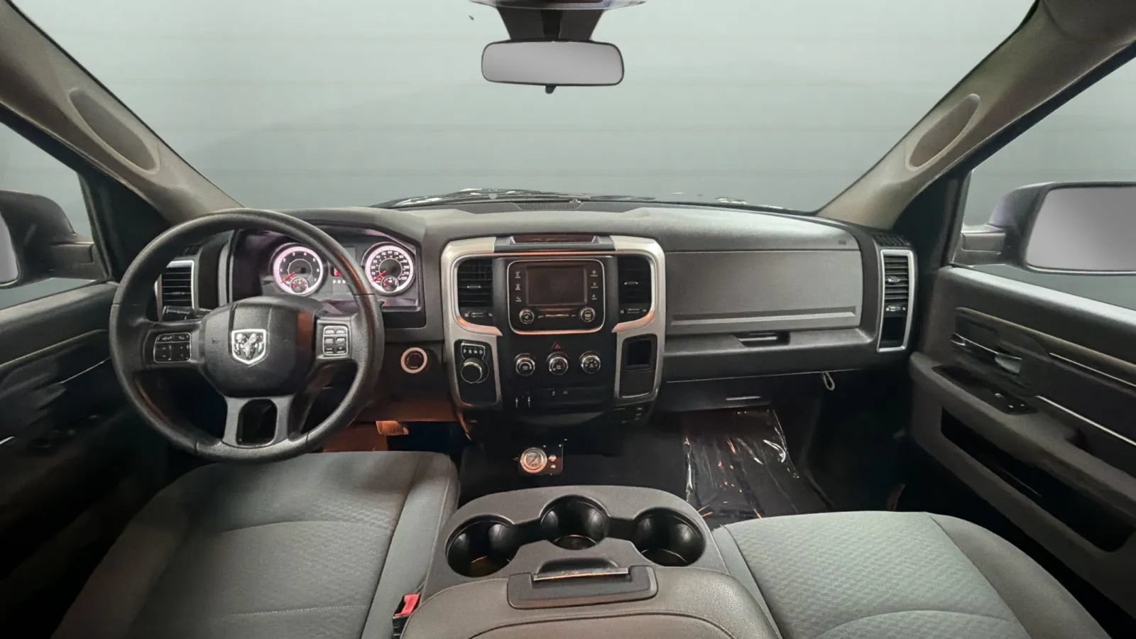 Used 2020 RAM 1500 Classic SLT RWD image 9