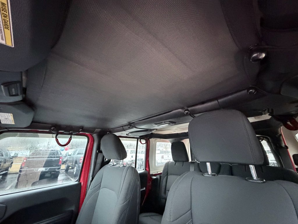 Used 2019 Jeep Wrangler Unlimited Sport S AWD/4WD image 11