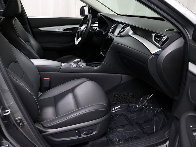 Used 2019 INFINITI QX50 Luxe w/ Navigation Package image 31