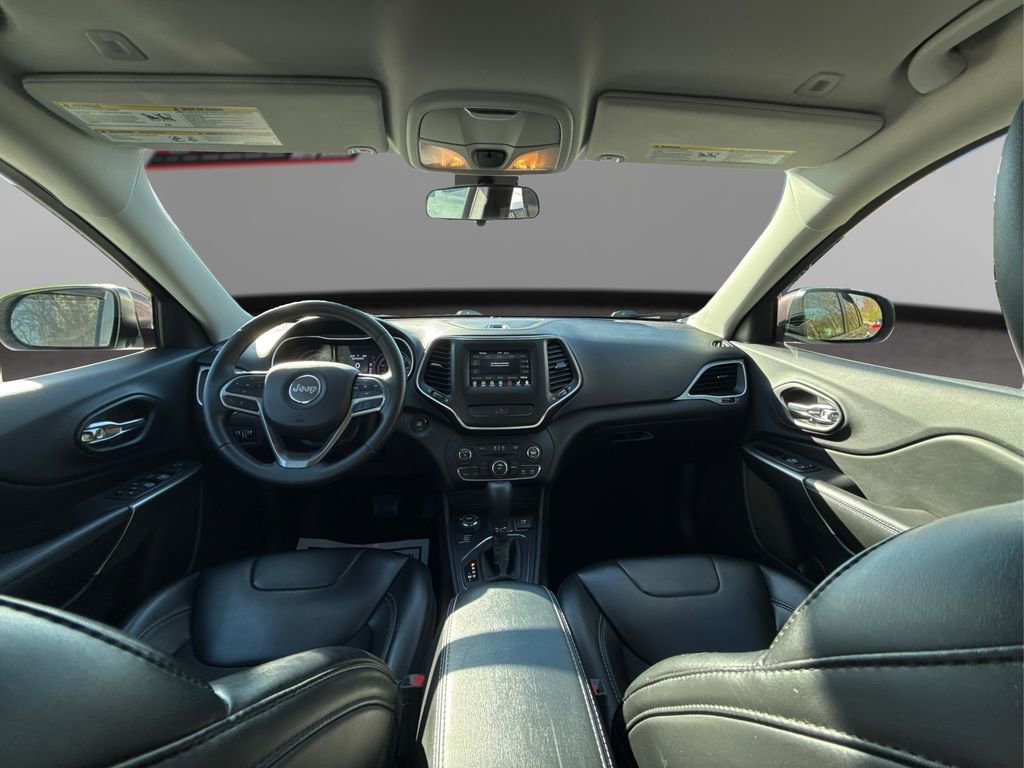 Used 2019 Jeep Cherokee Latitude Plus w/ Cold Weather Group image 23