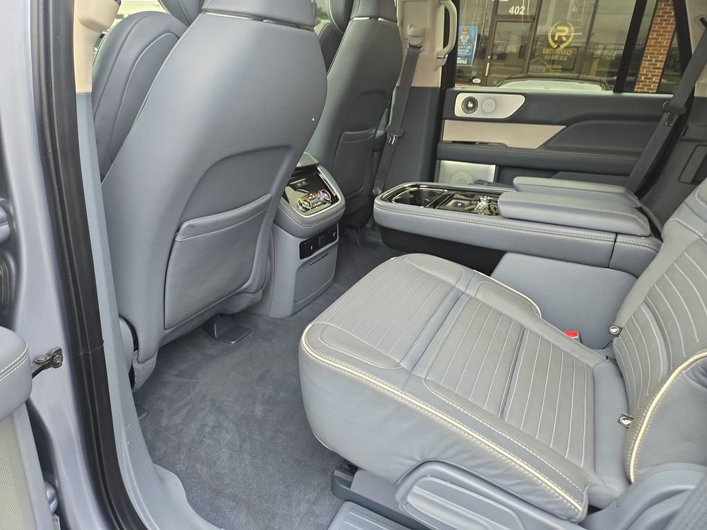 Used 2019 Lincoln Navigator Black Label image 36