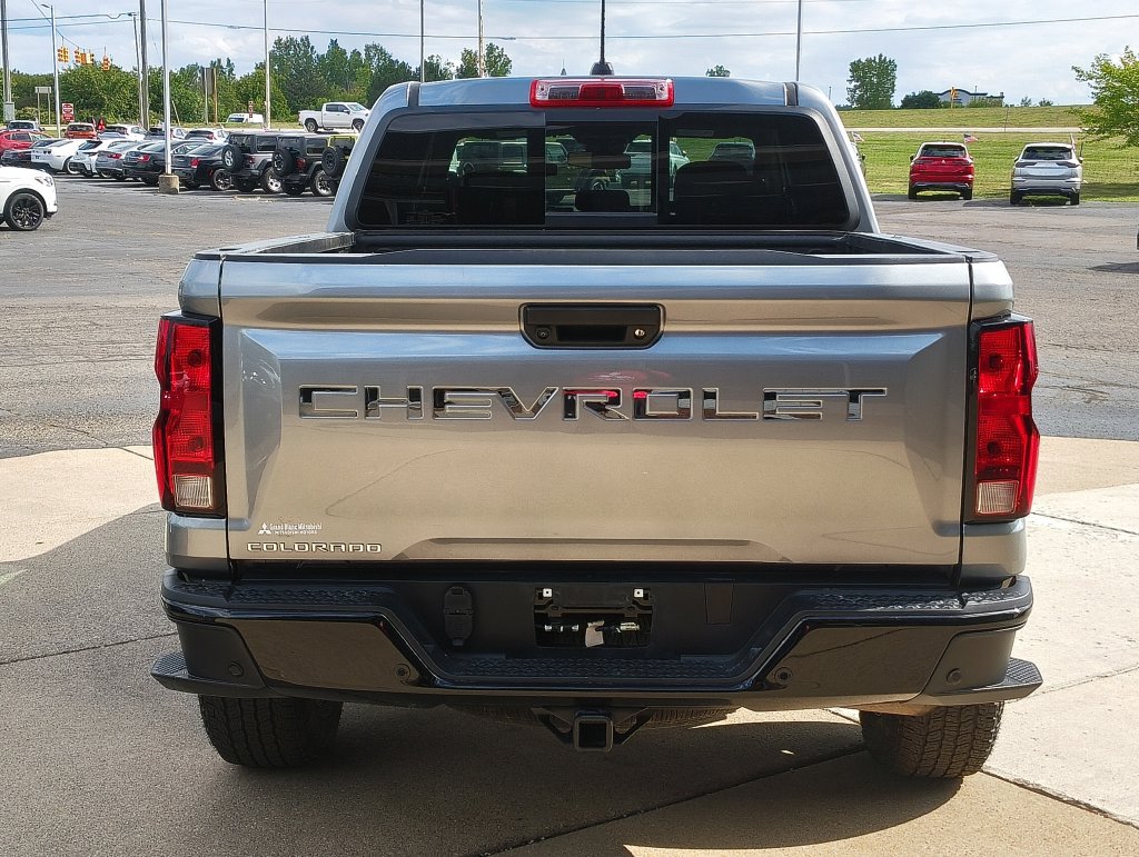 Used 2025 Chevrolet Colorado Trail Boss AWD/4WD image 28