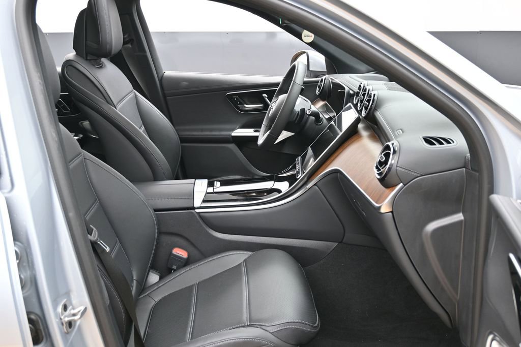 Used 2023 Mercedes-Benz GLC 300 w/ Pinnacle Trim Package image 23