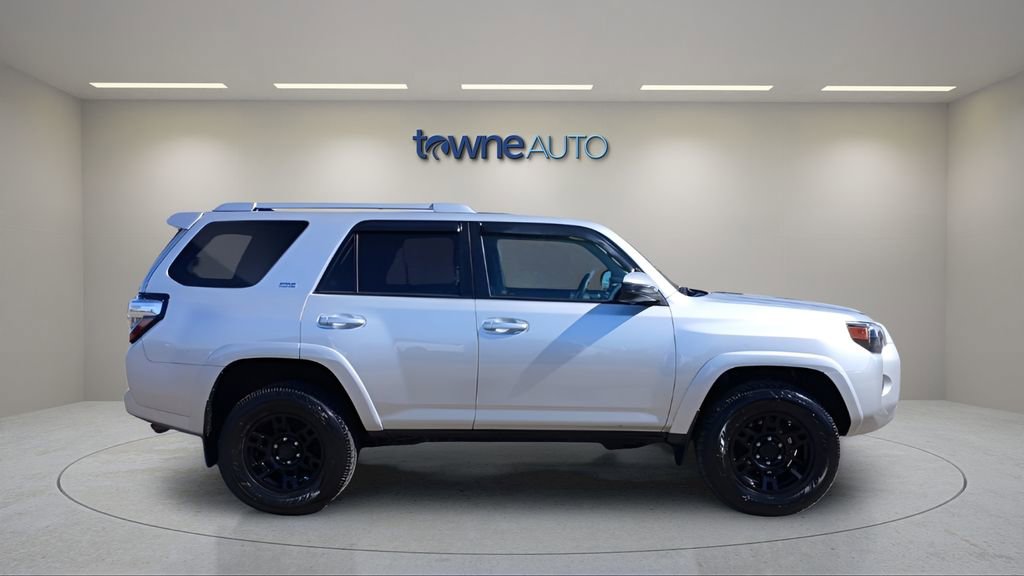 Used 2018 Toyota 4Runner SR5 image 6
