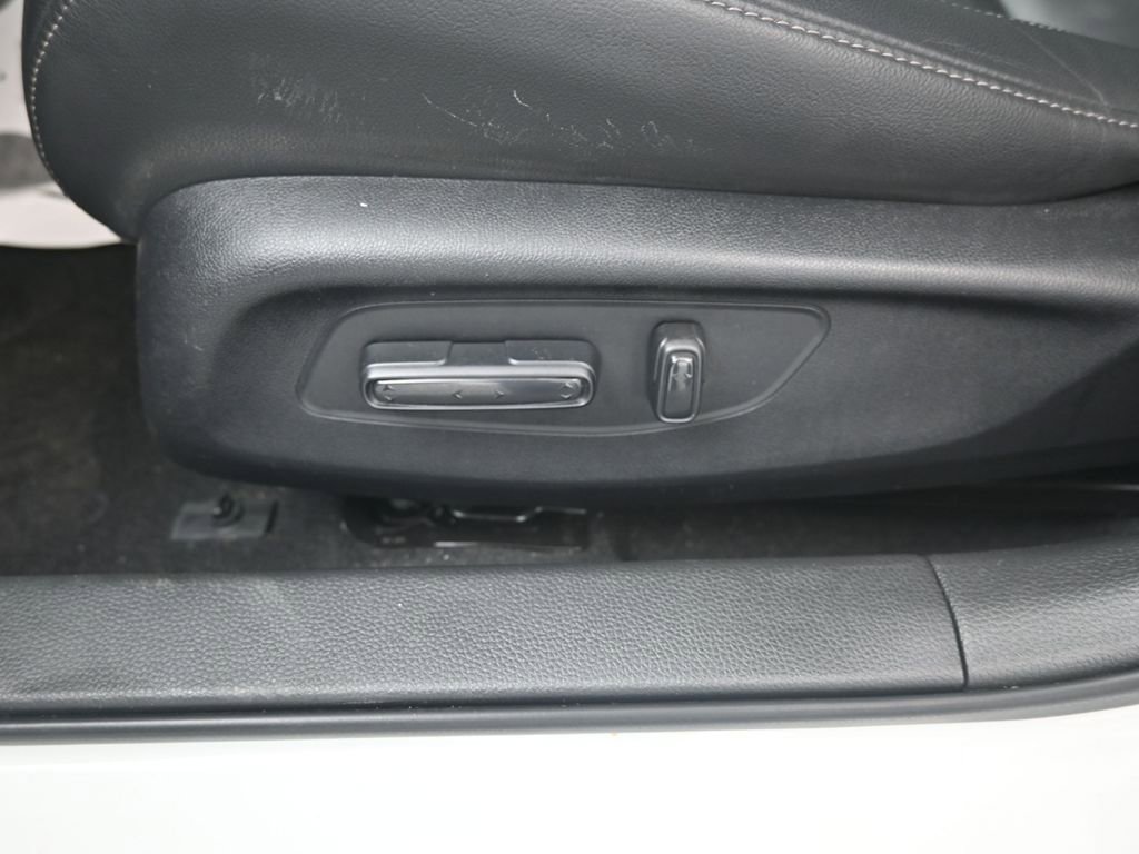 Used 2023 Honda Civic Touring image 15