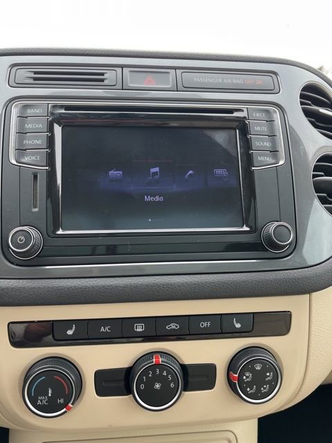 Used 2017 Volkswagen Tiguan Wolfsburg Edition image 41