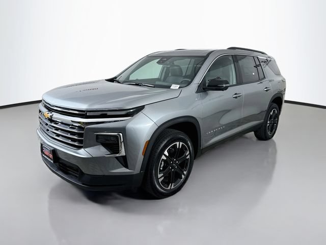 New 2027 Chevrolet Traverse LT w/ Sun and Wheel Package FWD image 3