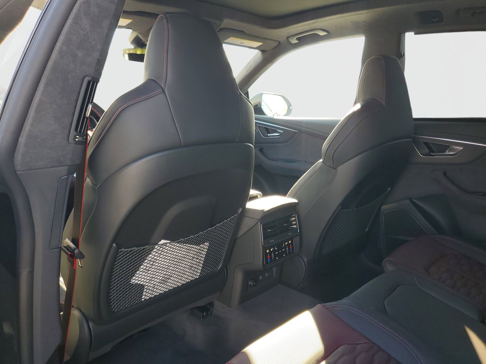 New 2026 Audi RS Q8 performance image 13