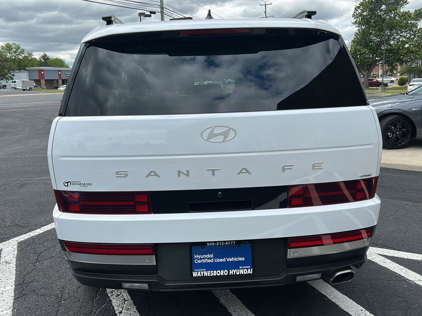 Certified 2025 Hyundai Santa Fe Limited AWD/4WD image 6