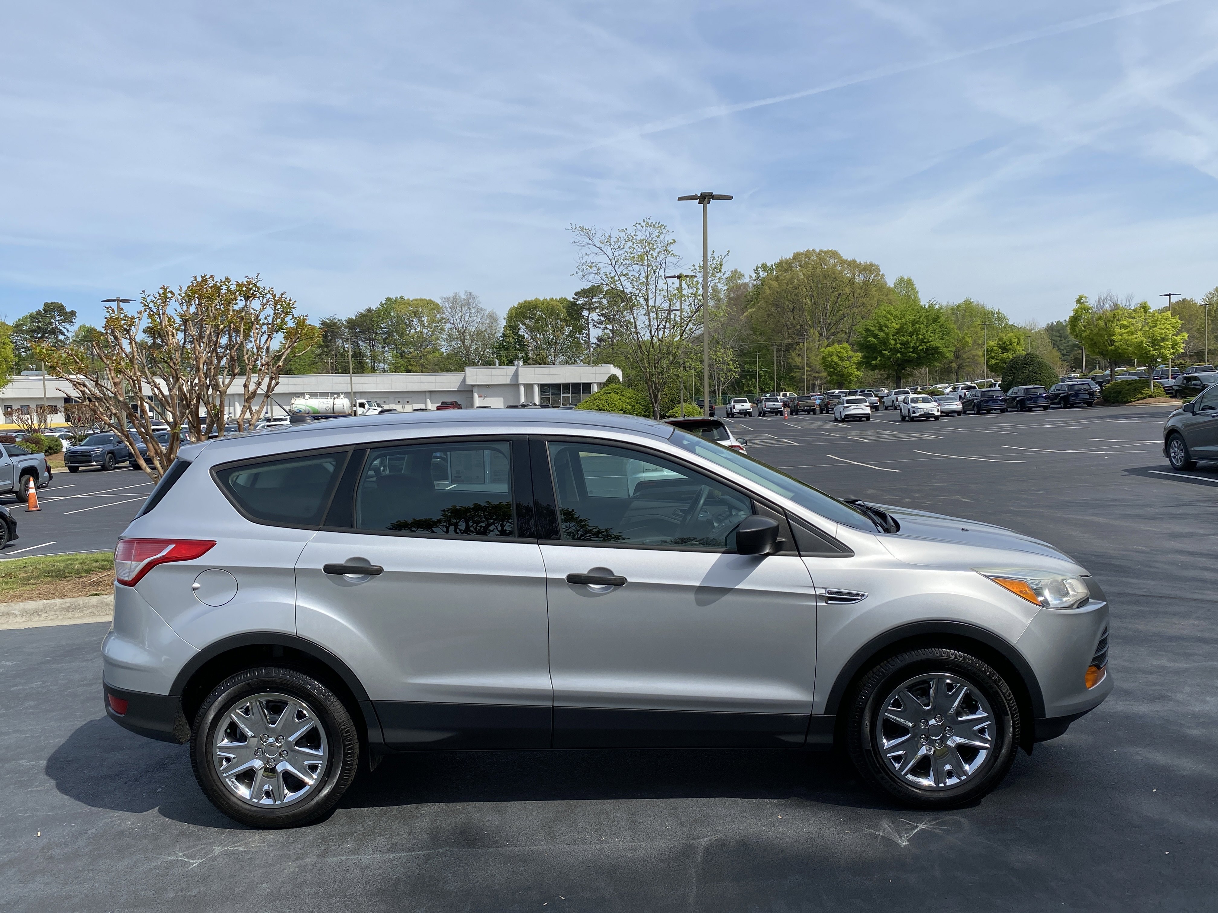 Used 2016 Ford Escape S image 4