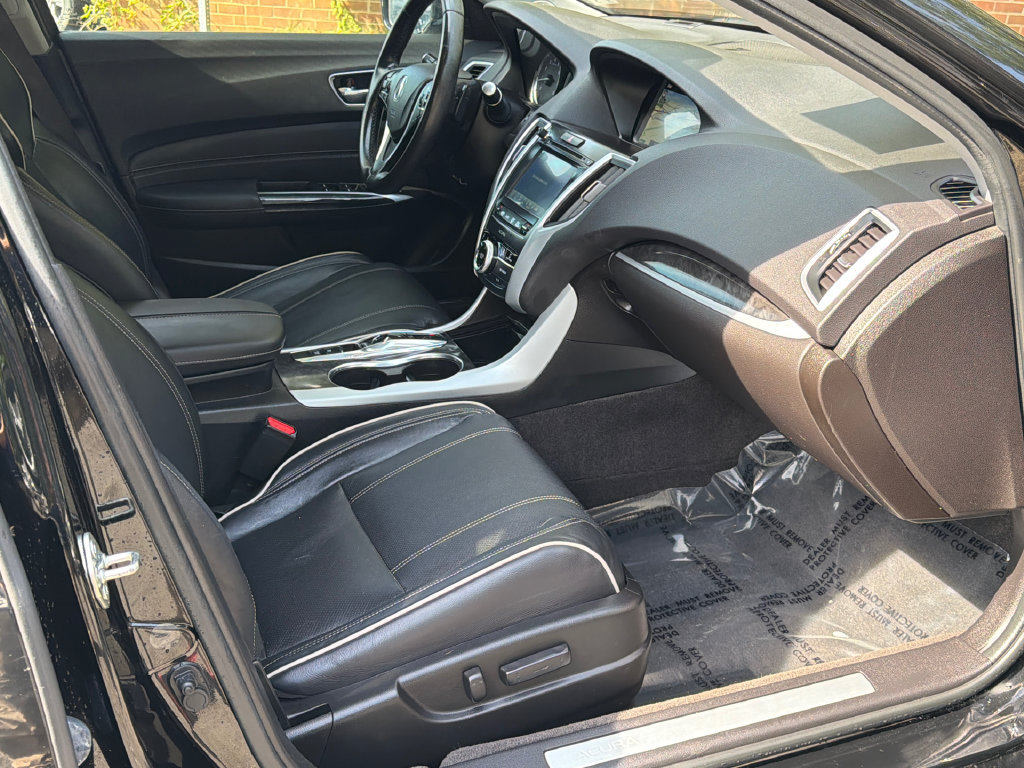 Used 2019 Acura TLX w/ Technology Package FWD image 7