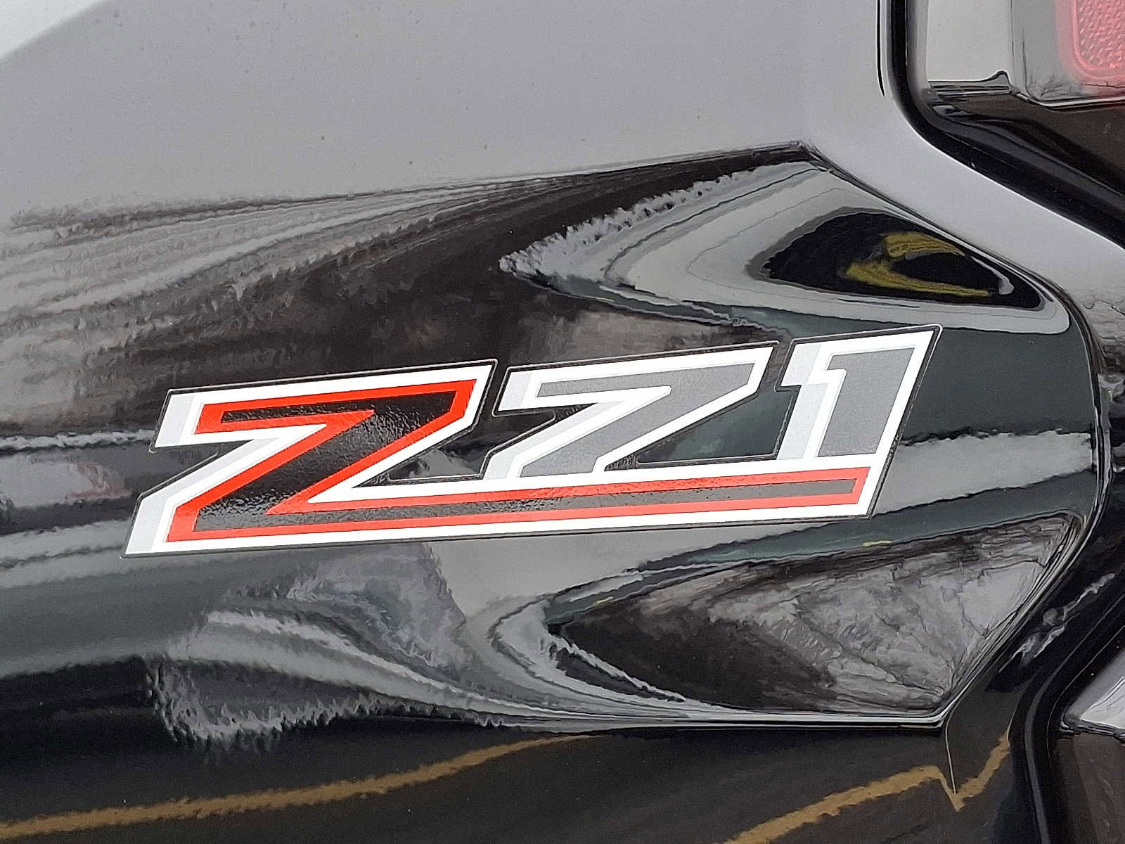 Used 2024 Chevrolet Colorado Z71 w/ Z71 Convenience Package 2 image 33