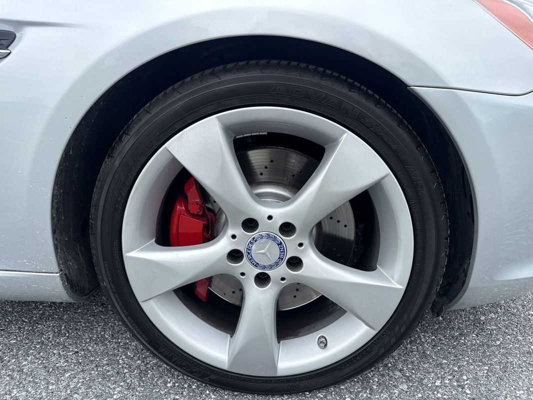 Used 2012 Mercedes-Benz SLK 350 image 32