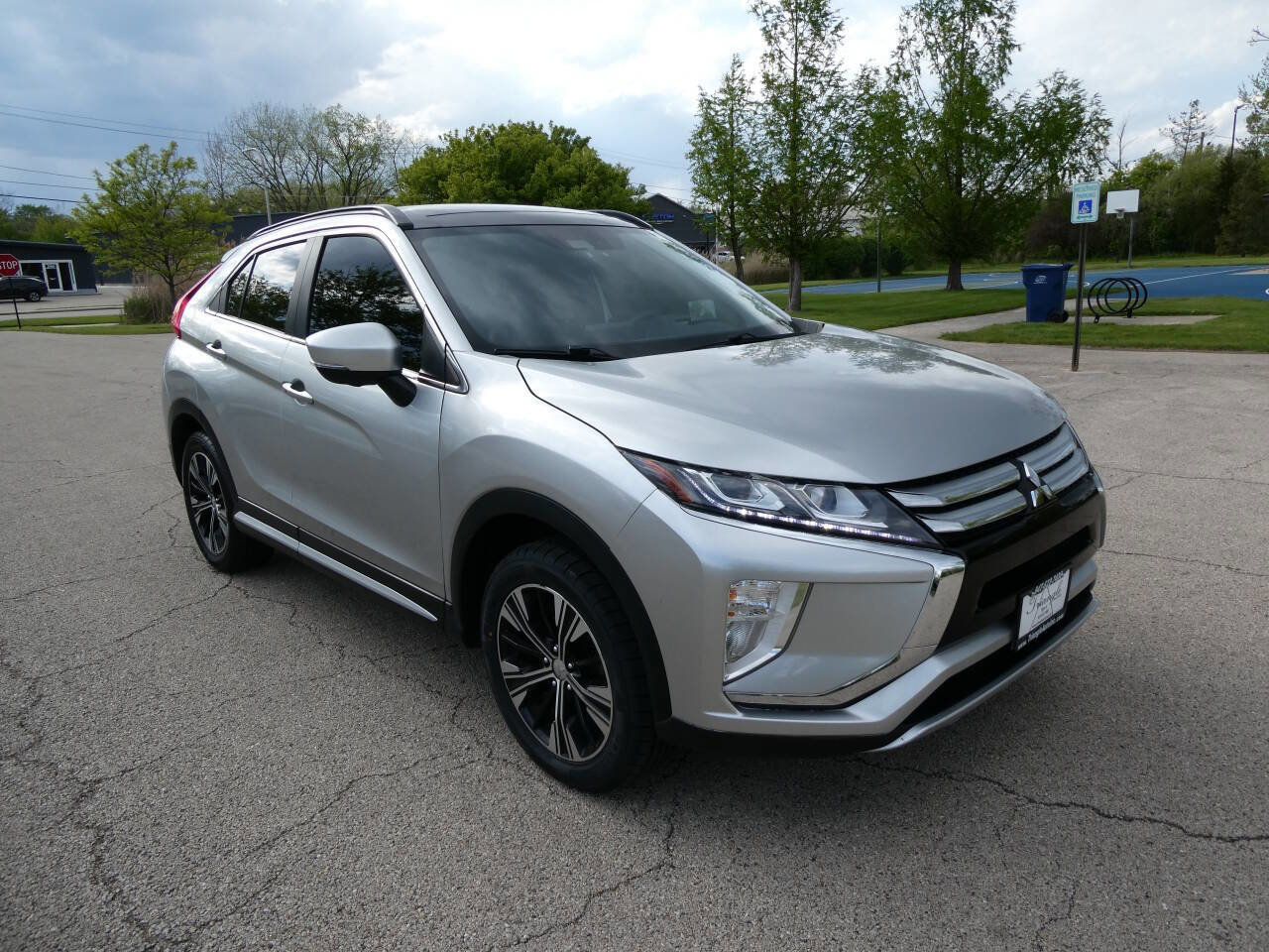 Used 2018 Mitsubishi Eclipse Cross SEL AWD/4WD image 3
