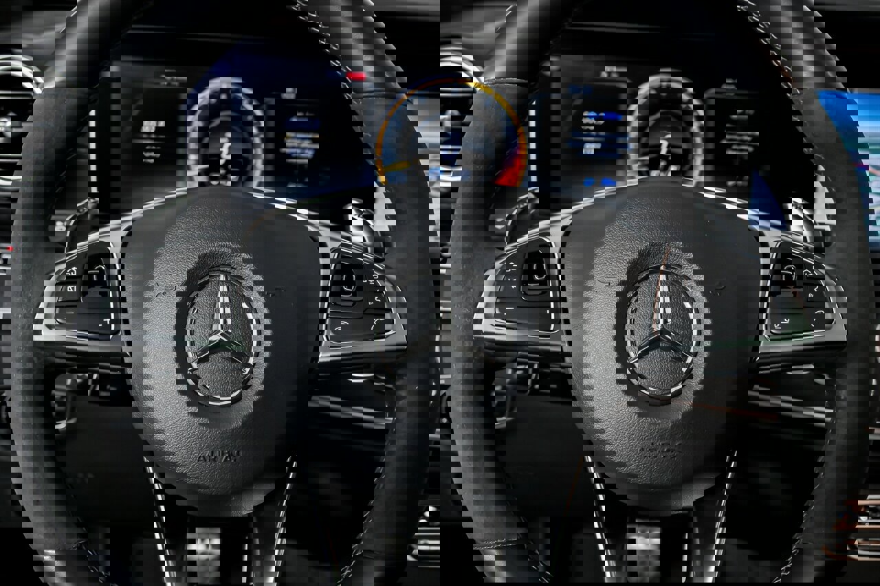 Used 2018 Mercedes-Benz E 63 AMG S image 28