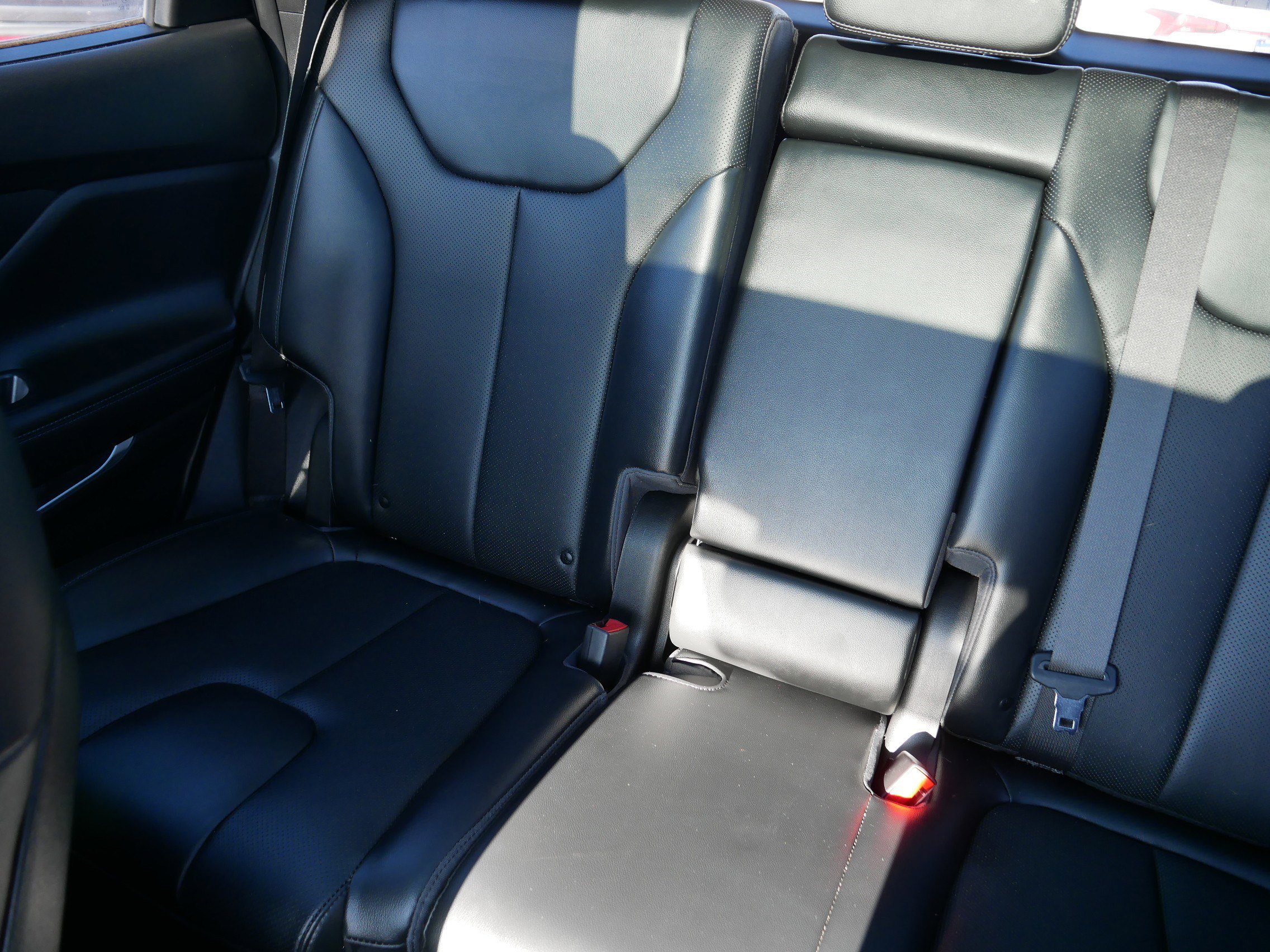 Certified 2023 Hyundai Santa Fe SEL w/ Premium Package image 12