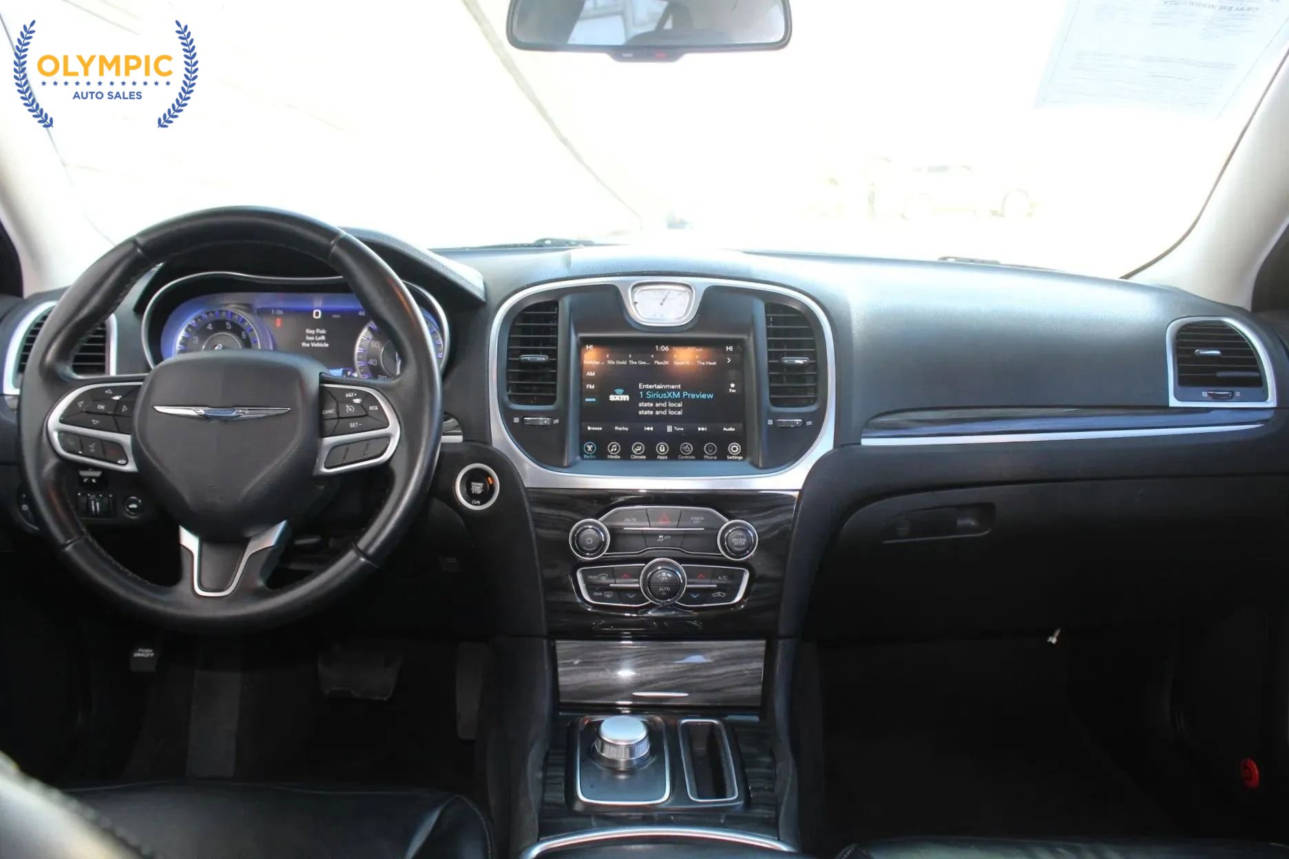 Used 2017 Chrysler 300 Limited image 15