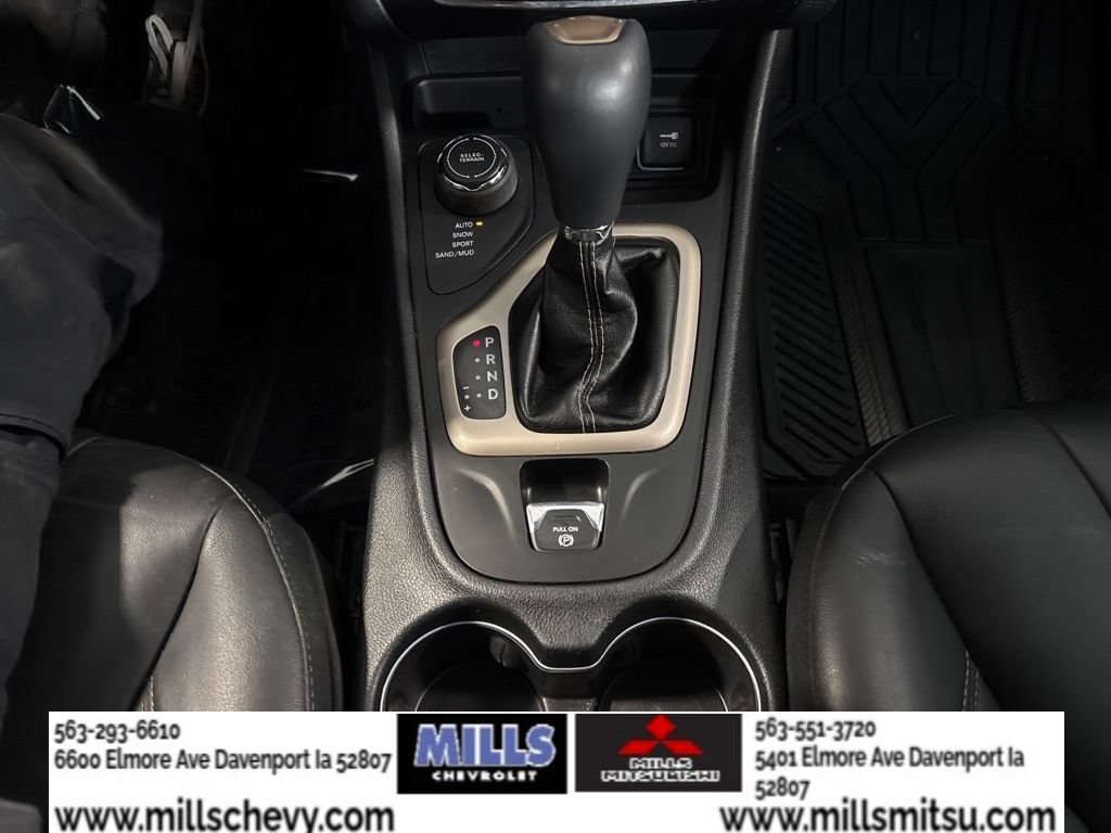 Used 2018 Jeep Cherokee Limited AWD/4WD image 23
