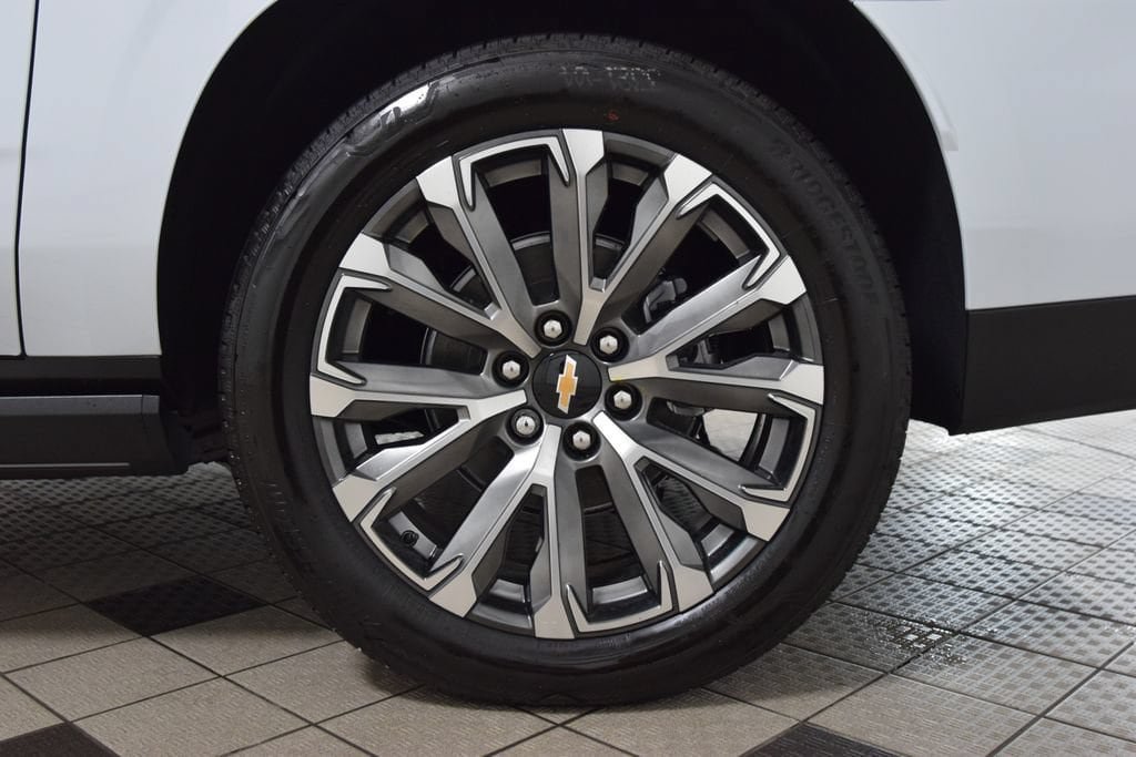 New 2026 Chevrolet Suburban High Country AWD/4WD image 27
