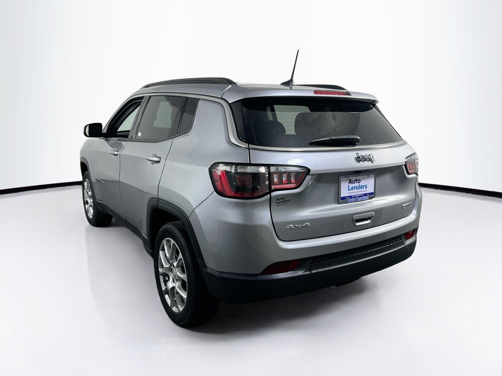 Used 2022 Jeep Compass Latitude image 7