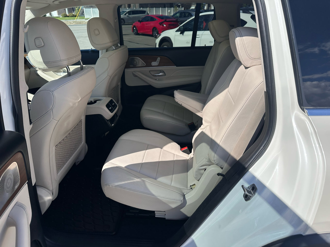 Used 2022 Mercedes-Benz GLS 450 4MATIC image 13