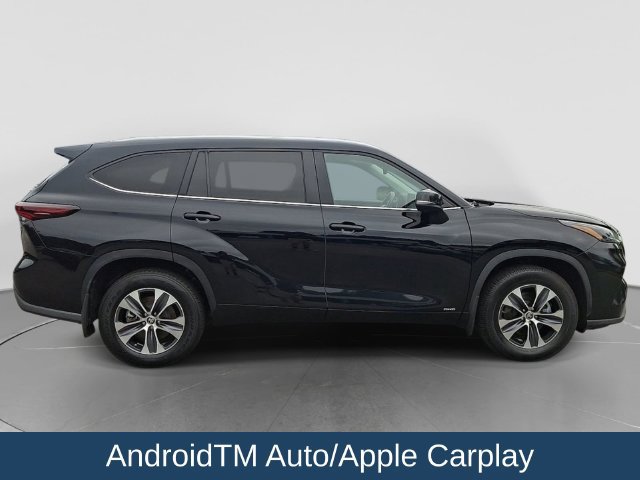 Used 2024 Toyota Highlander XLE AWD/4WD image 9