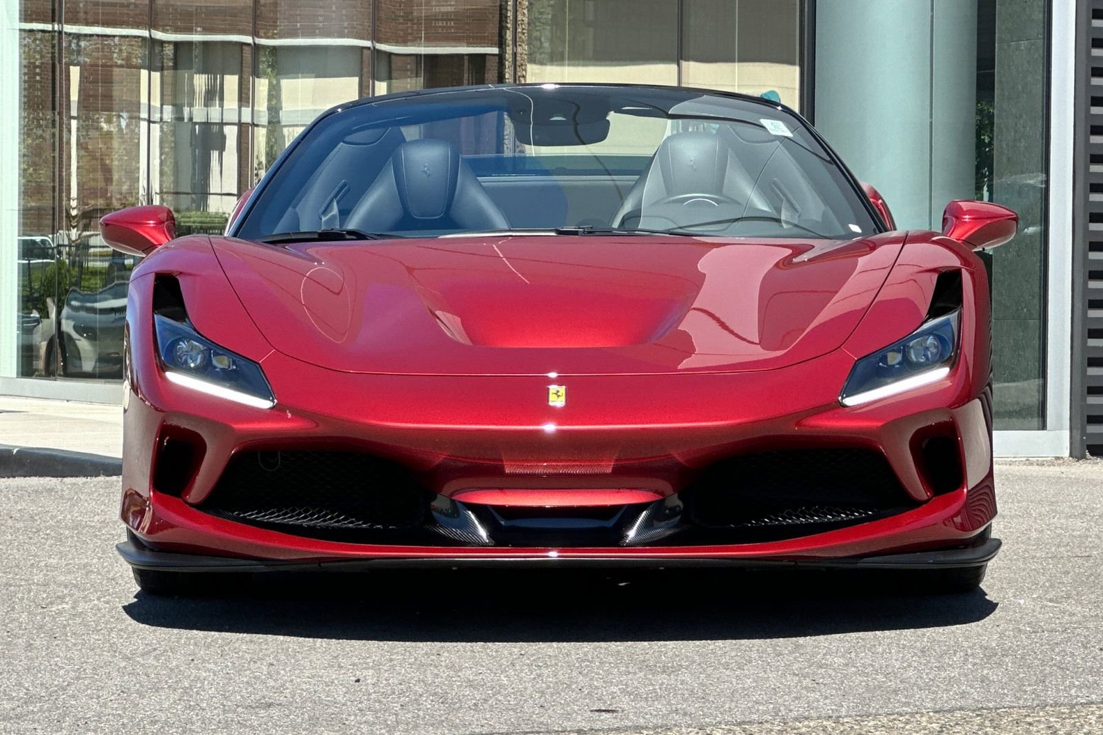 Used 2022 Ferrari F8 Tributo image 11