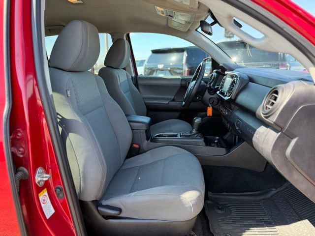 Used 2020 Toyota Tacoma SR AWD/4WD image 14