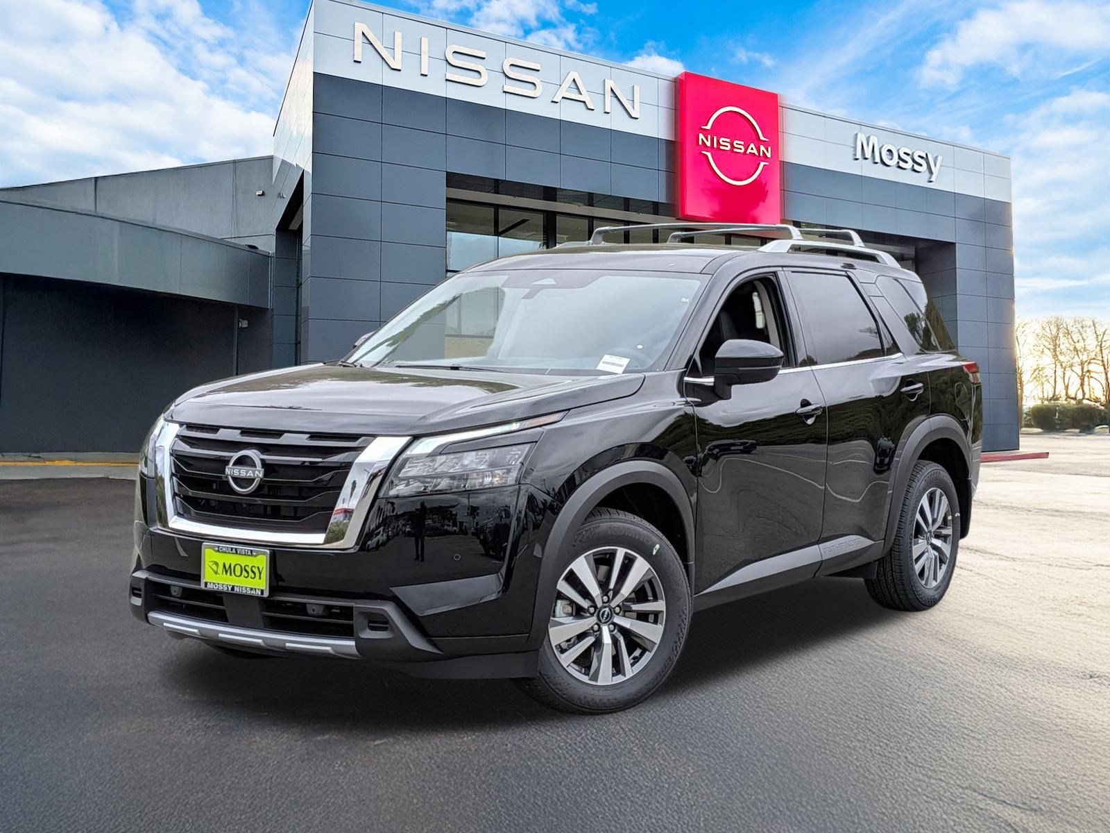 New 2025 Nissan Pathfinder SL