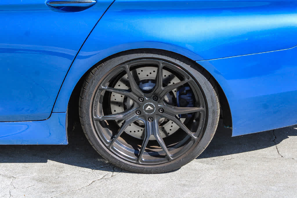 Used 2013 BMW M5 RWD image 8