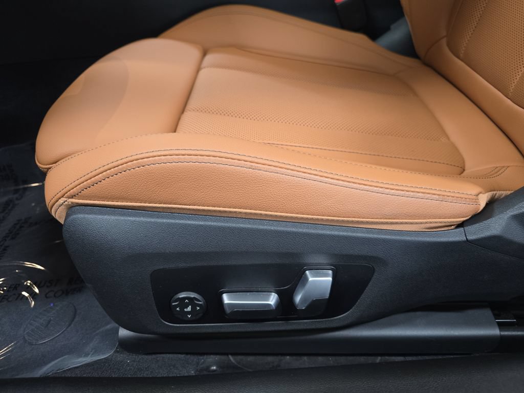 Certified 2024 BMW 430i Coupe w/ Convenience Package RWD image 25