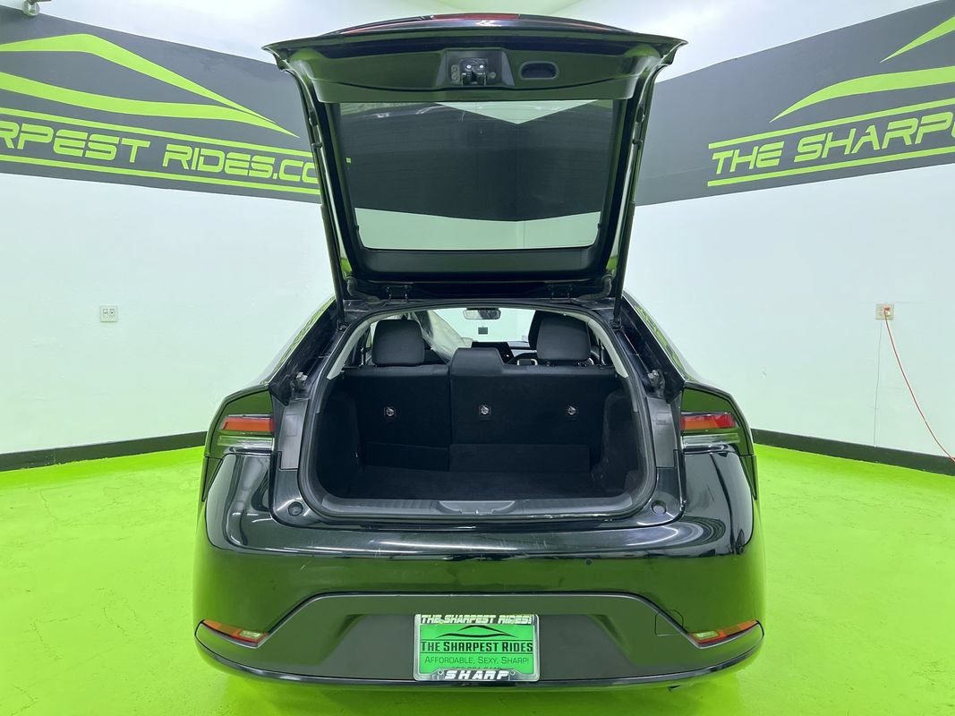 Used 2023 Toyota Prius LE FWD image 9