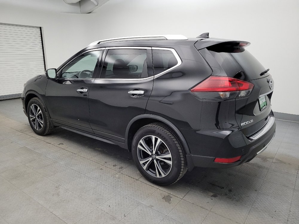 Used 2019 Nissan Rogue SV w/ Premium Package image 3