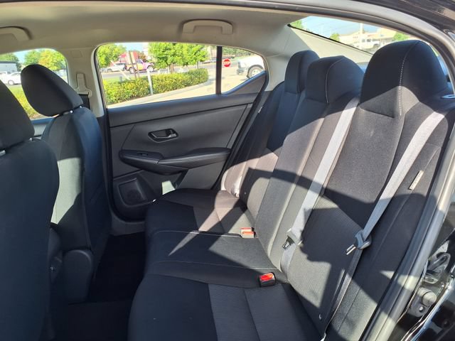 Used 2025 Nissan Sentra SV FWD image 18
