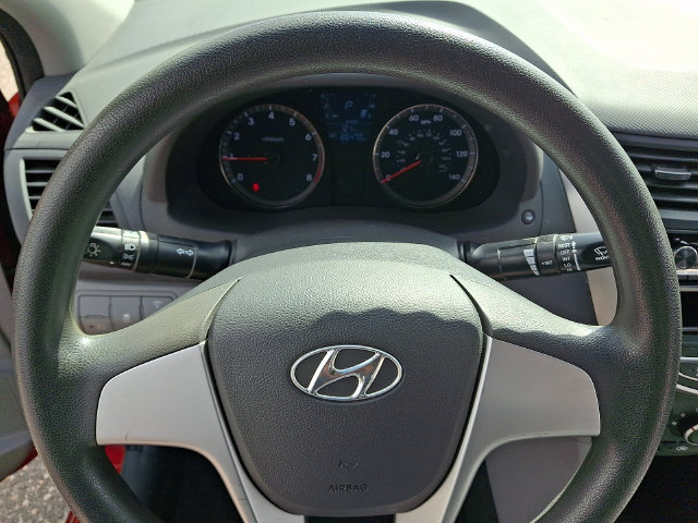 Used 2012 Hyundai Accent GLS FWD image 4