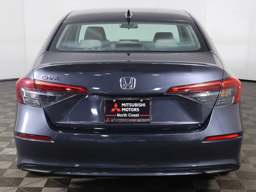 Used 2023 Honda Civic LX image 9
