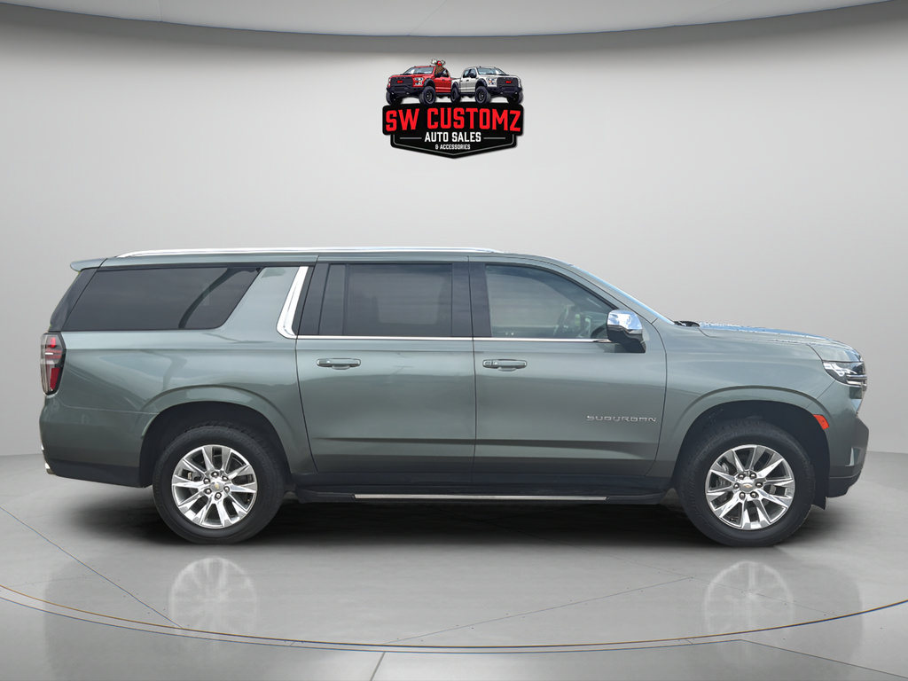 Used 2023 Chevrolet Suburban Premier RWD image 8