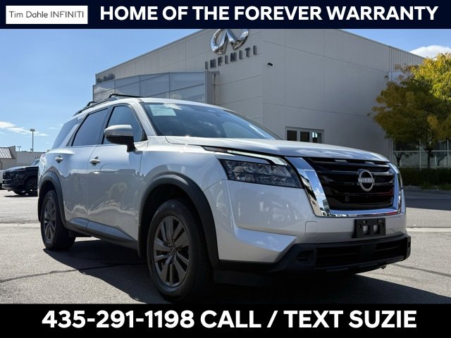 Used 2023 Nissan Pathfinder SV w/ SV Premium Package