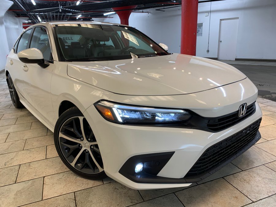 Used 2024 Honda Civic Touring image 3