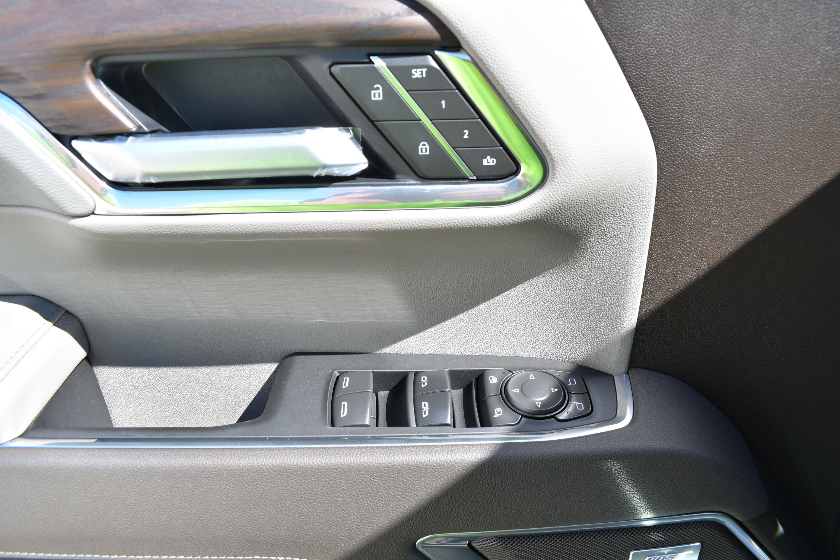 New 2026 GMC Sierra 1500 SLT w/ SLT Premium Plus Package image 16