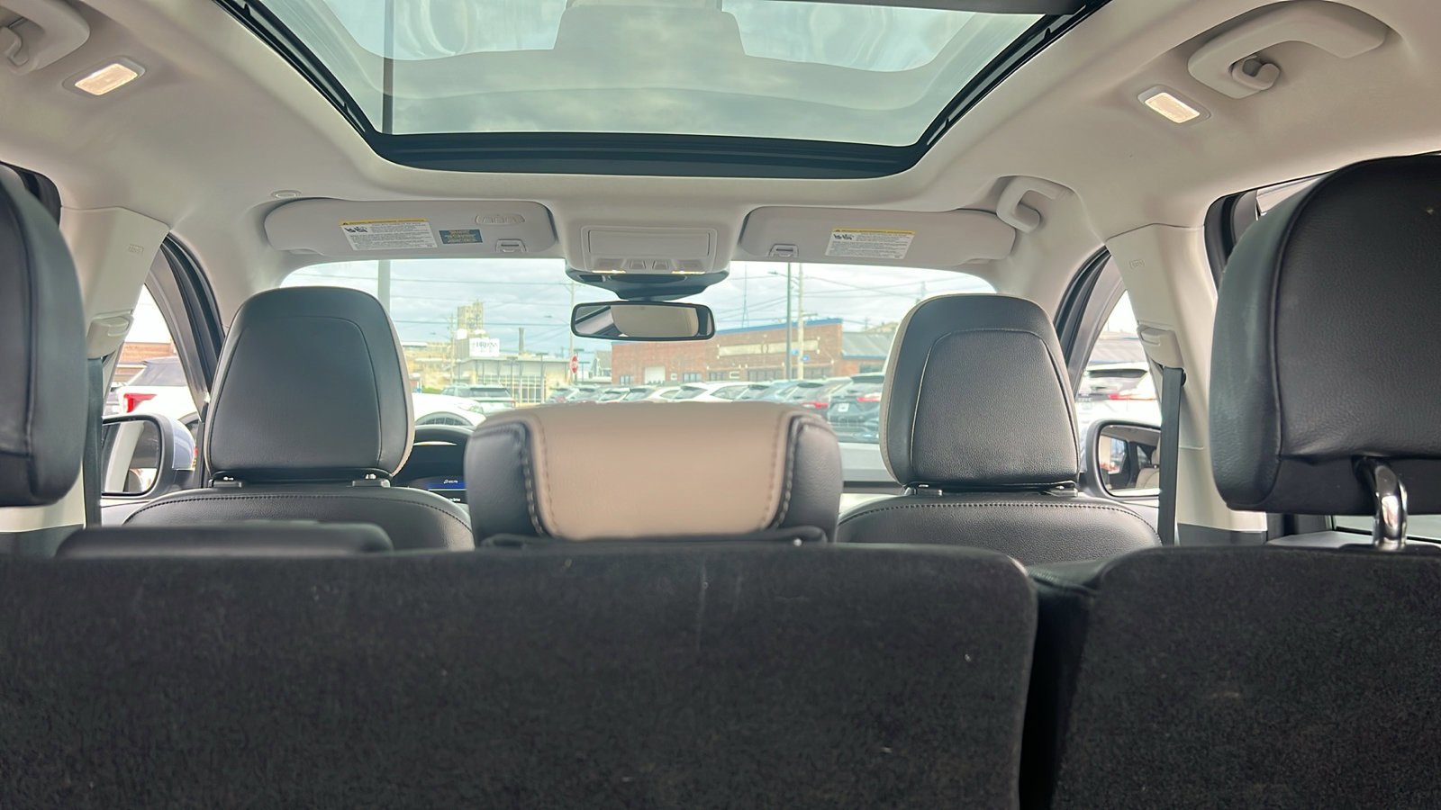 Used 2022 Ford Escape Titanium w/ Class II Trailer Tow Package image 40