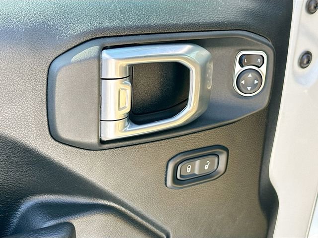 Used 2022 Jeep Wrangler Unlimited Sport image 17