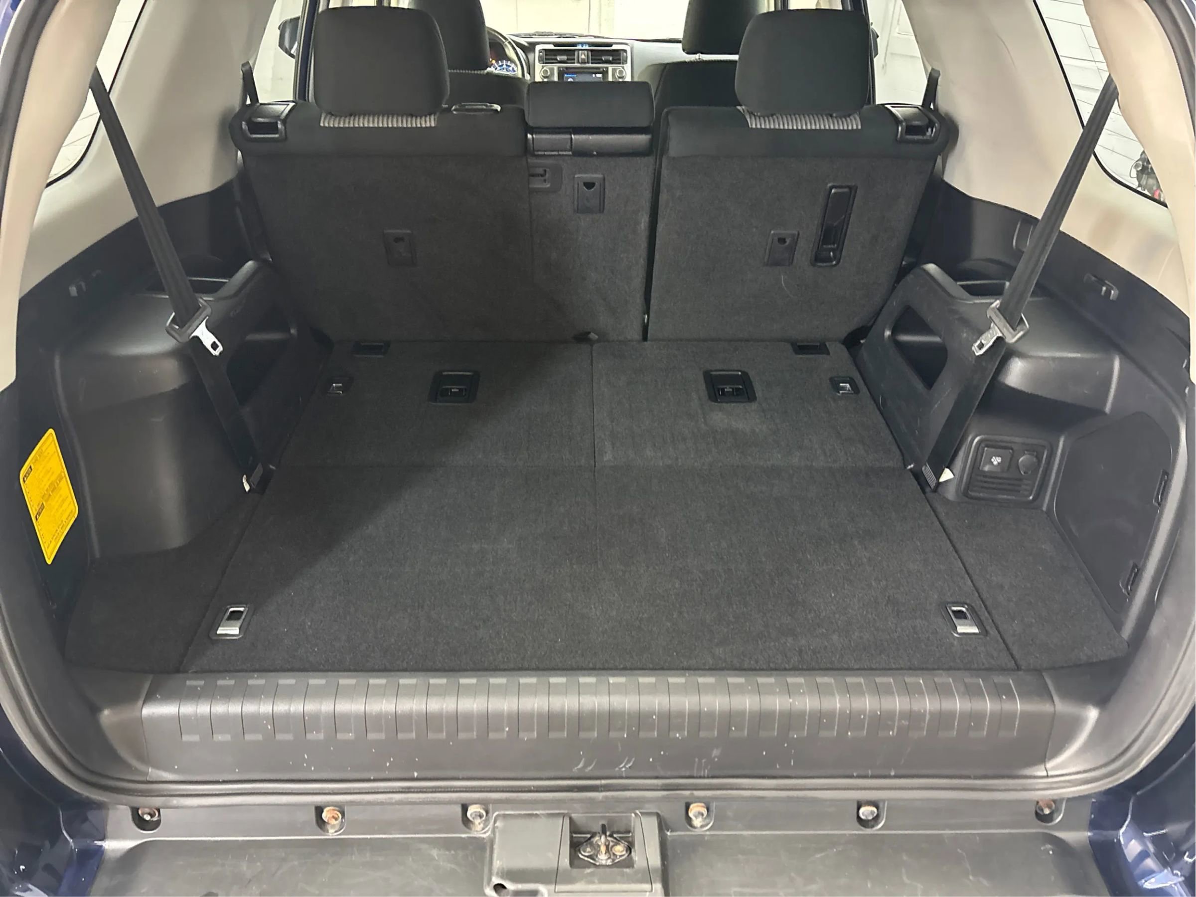 Used 2016 Toyota 4Runner SR5 AWD/4WD image 16